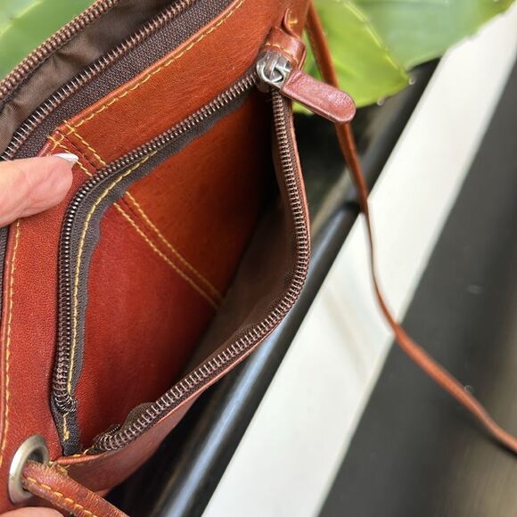 Joop vintage genuine leather crossbody minimalist shoulder handbag purse - Picture 3 of 12